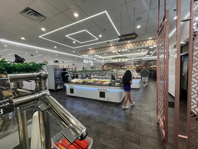 Dining Atmosphere And Layout Designs