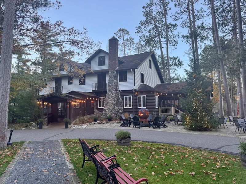 Norwood Pines Supper Club (Minocqua)