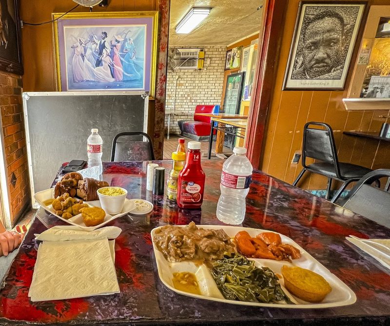 Bully's Soul Food Restaurant