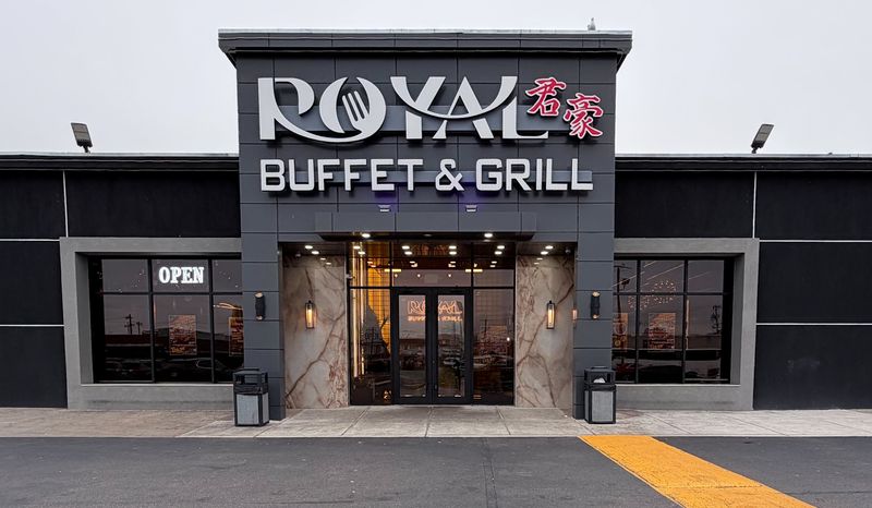 Royal Buffet & Grill
