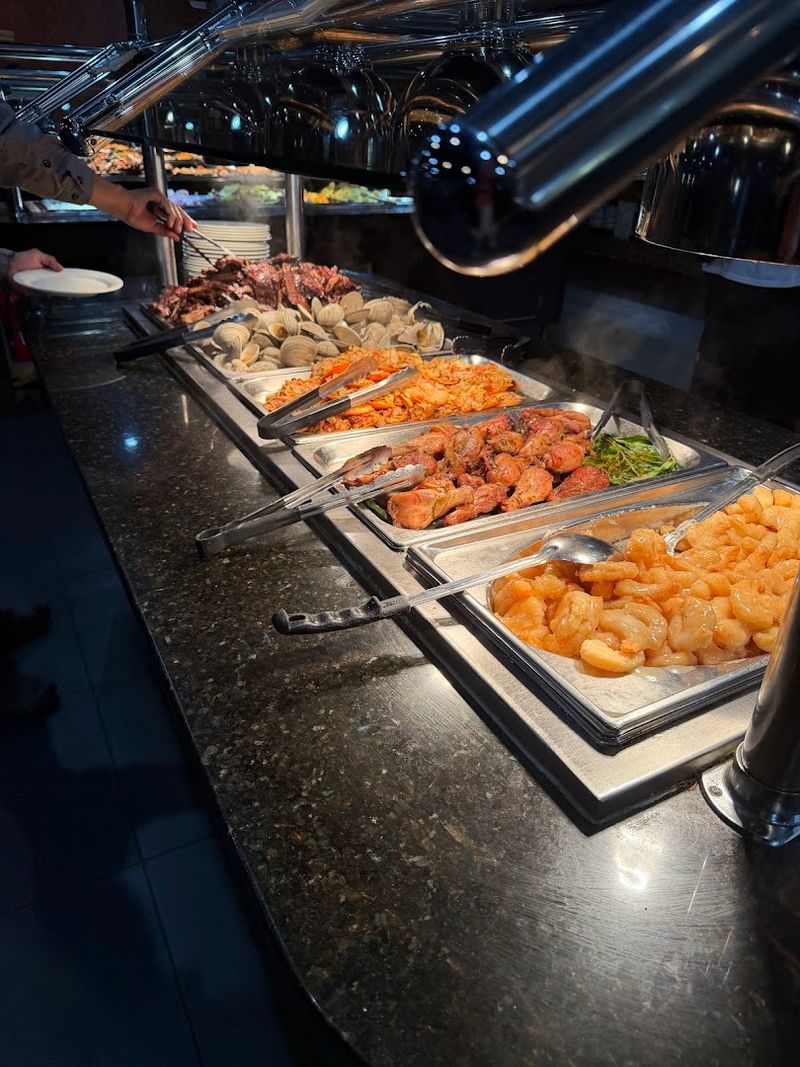 GrandE Buffet & Grill