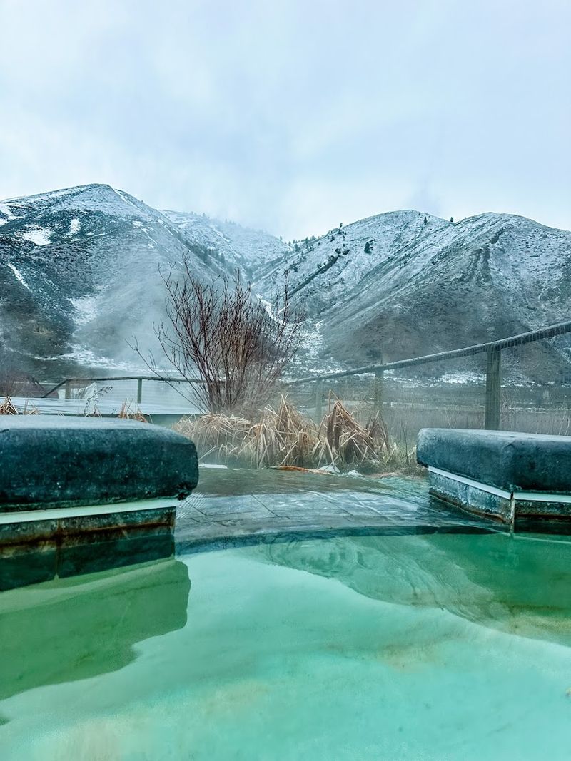 Astoria Hot Springs And Park