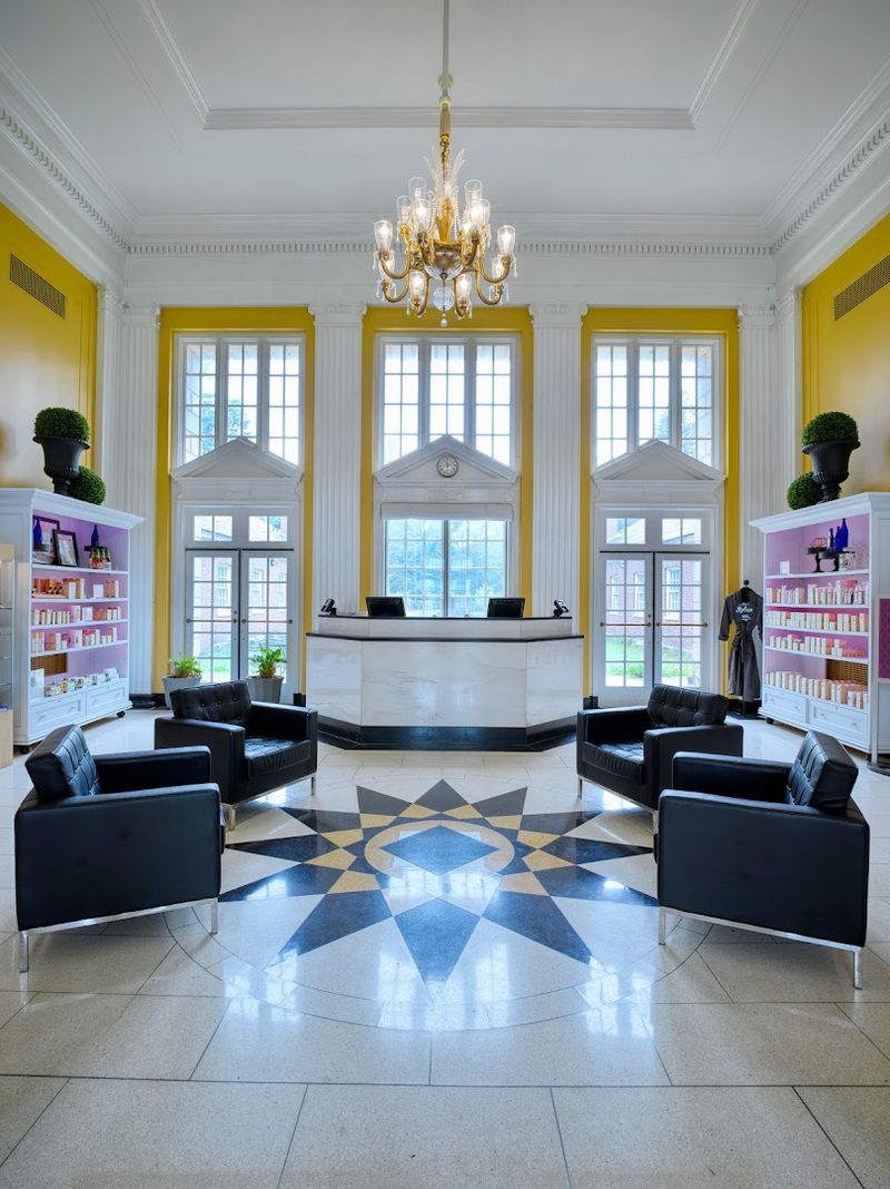 Planning Your Stay: Nearby Accommodations And Practical Tips