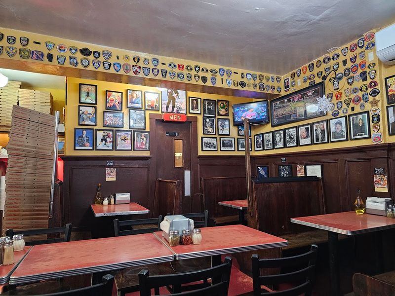 What The Inside Of The Restaurant Actually Feels Like