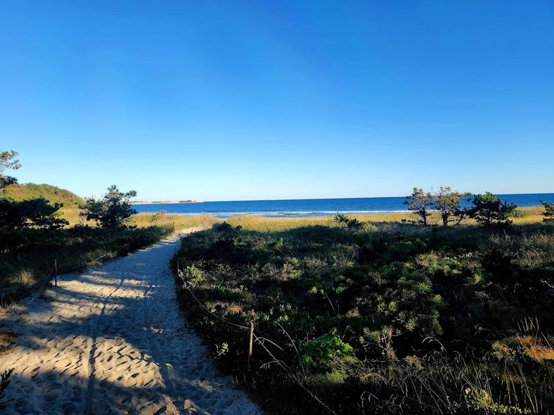 Gear Essentials For Rugged Shoreline Hiking