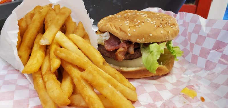 Creative Toppings That Enhance Burger Flavor