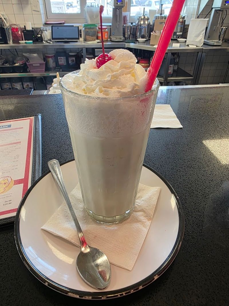 Milkshakes Made The Old-Fashioned Way