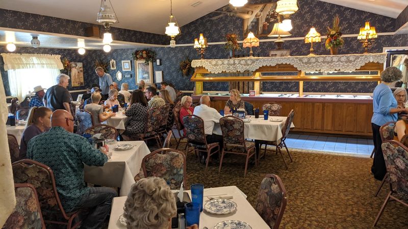 Nutritional Choices Available At Buffet-Style Restaurants