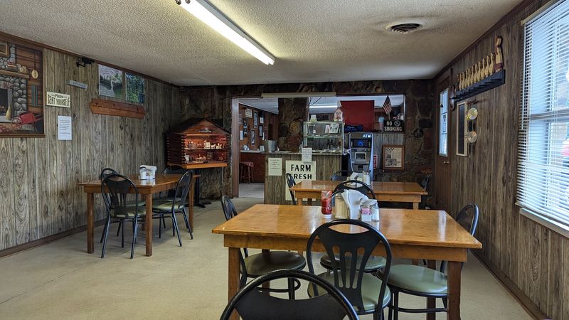 Country Diner, Cunningham