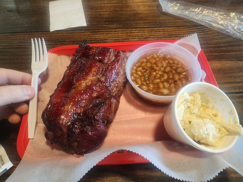 Small Town Junction BBQ, Coalmont 