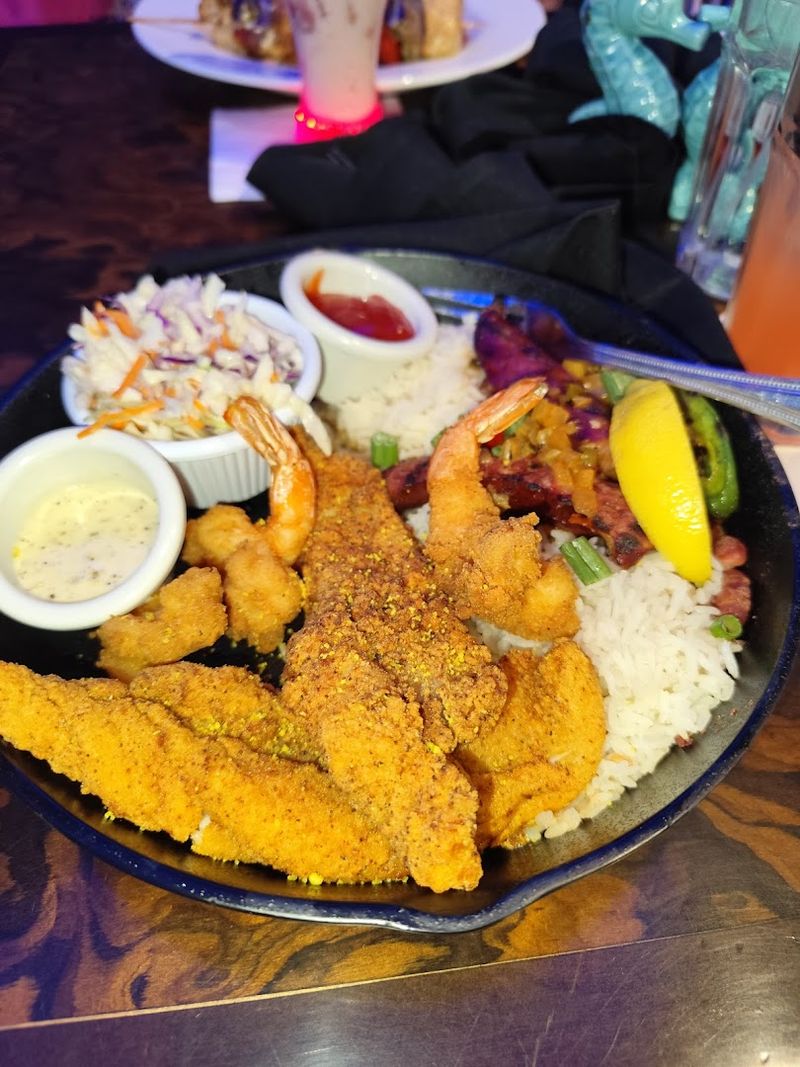 The Fried Seafood Platter That Does It All