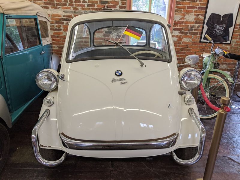 Bubble Cars That Look Straight Out Of A Cartoon