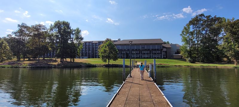 Lodge, Cabins, And Accommodations With Actual Lake Views