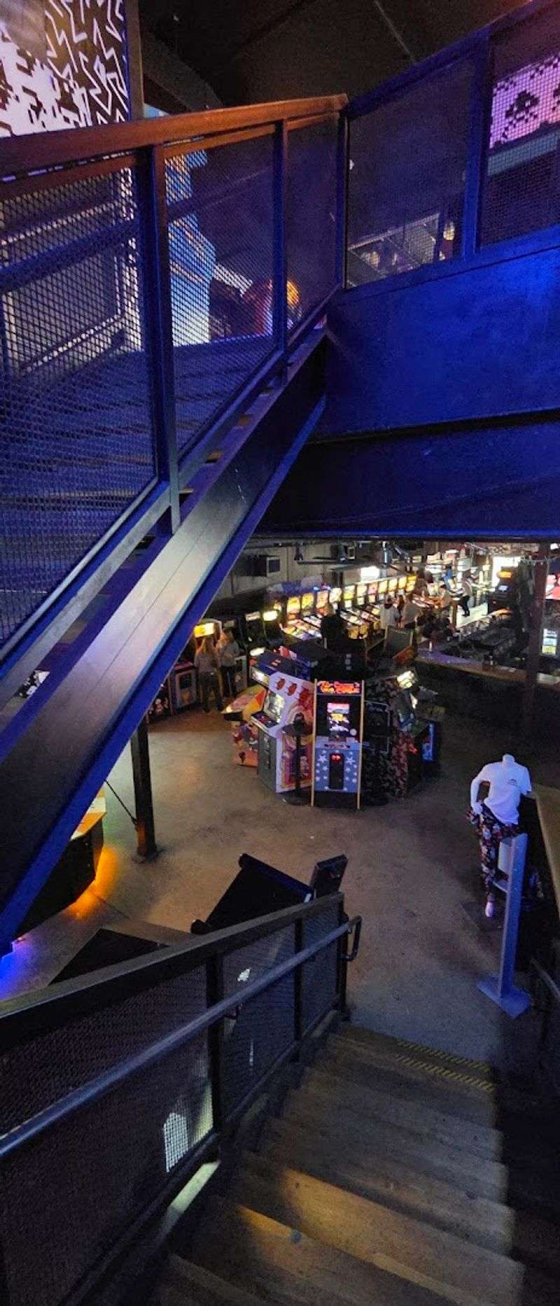 A Multi-Level Layout That Rewards Exploration