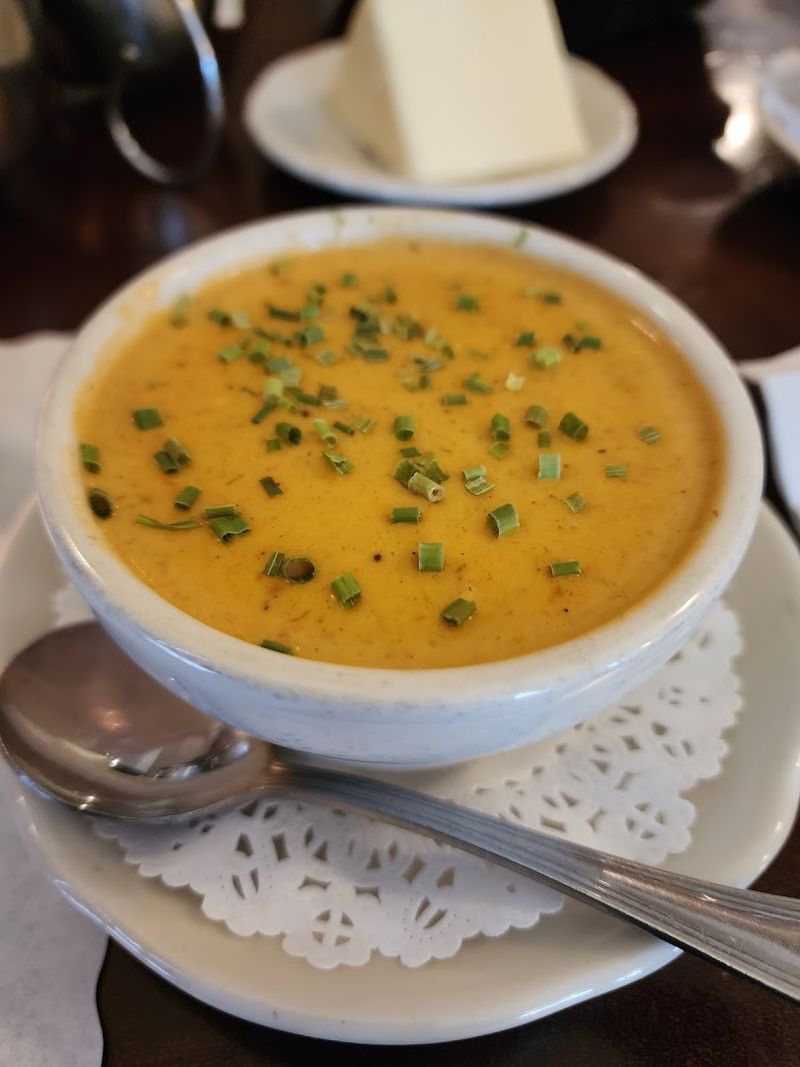 Menu That Highlights Hearty Midwestern Comfort Food