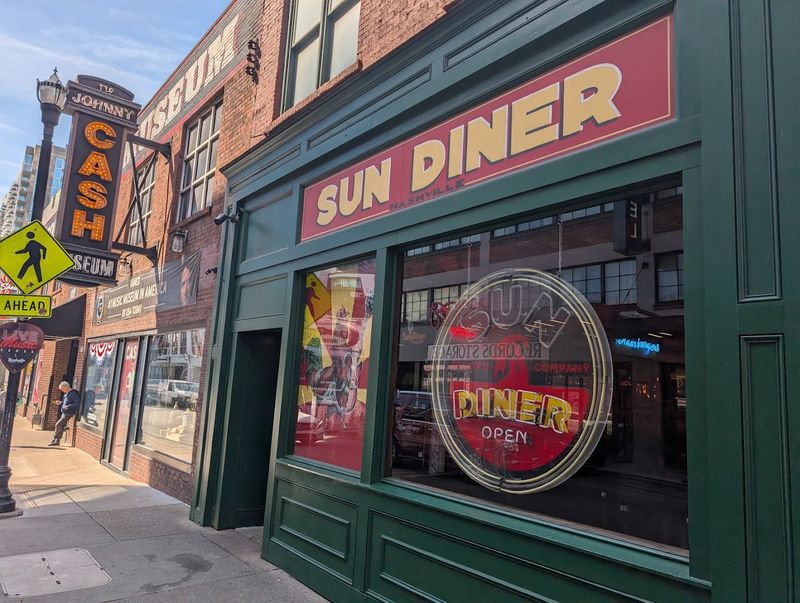 Sun Diner, Nashville