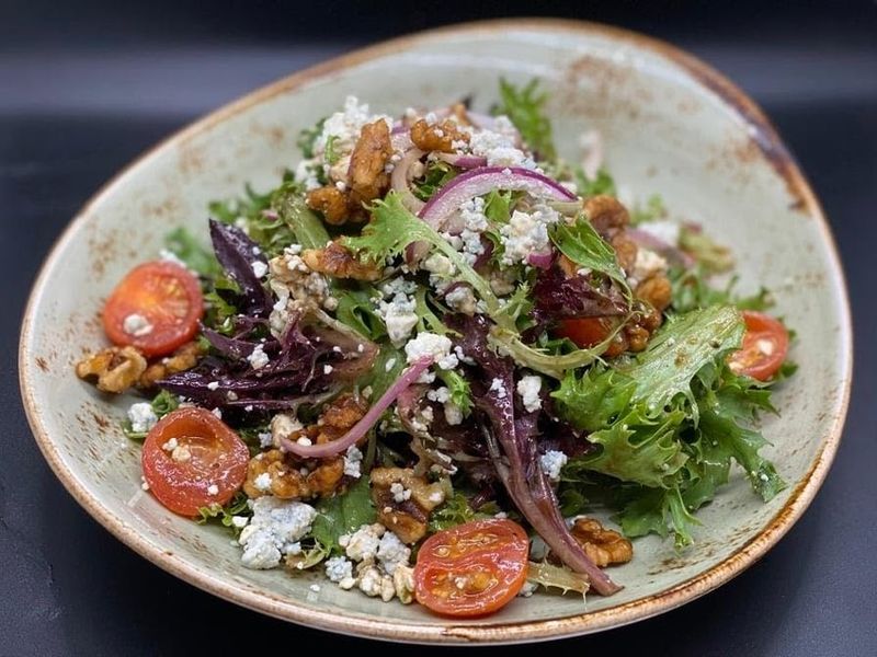 A Lively Atmosphere That Feels Social Without Being Overwhelming