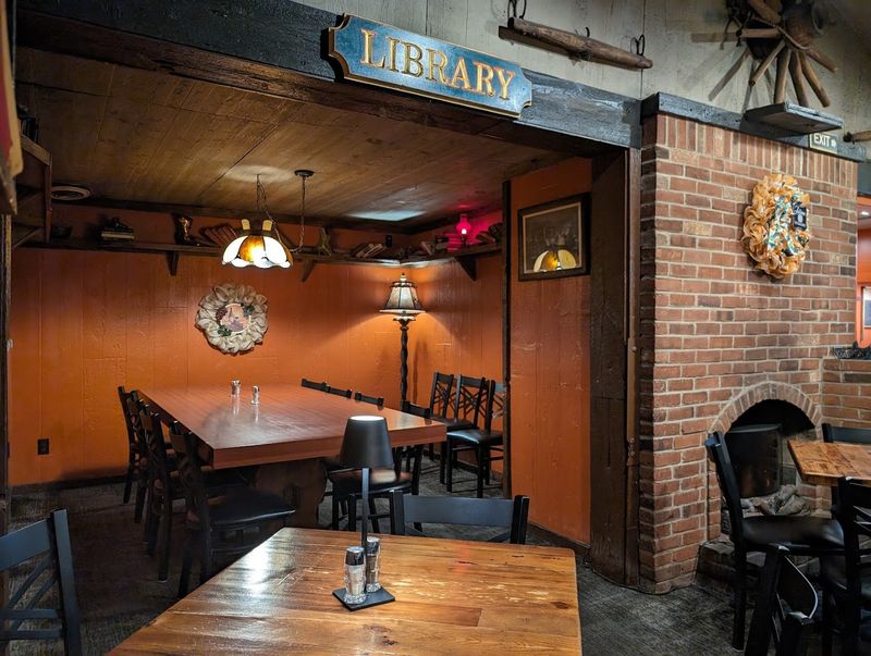 Alex's Place — Batavia