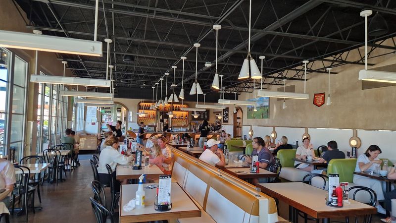 Milk & Honey, Chattanooga