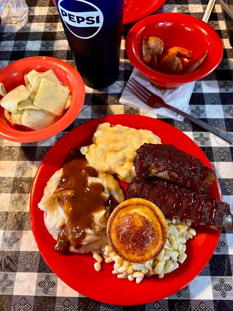 BBQ Ribs And Pulled Pork That Reflect West Tennessee Tradition