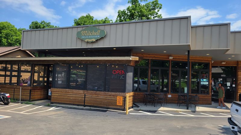 Hours, Parking, And Practical Visit Tips