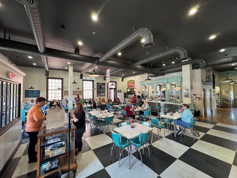 Sunday Brunch Worth Rearranging Your Schedule For