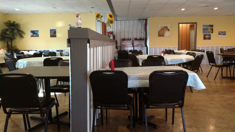 A Classic Diner Atmosphere That Sets The Mood