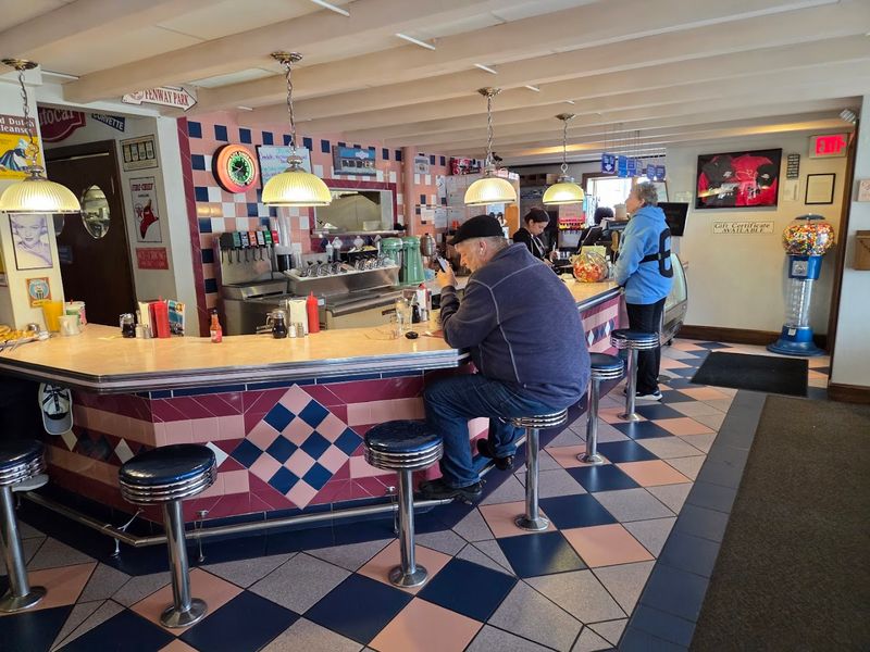 Seating Options And The Best Times To Visit