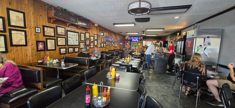 A Diner Atmosphere That Feels Like Home