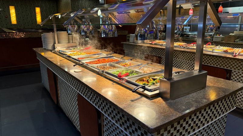 Hot Food That Gets Refreshed Regularly