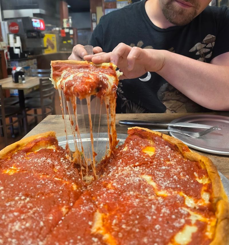 The Deep Dish Pizza That People Can Not Stop Ordering