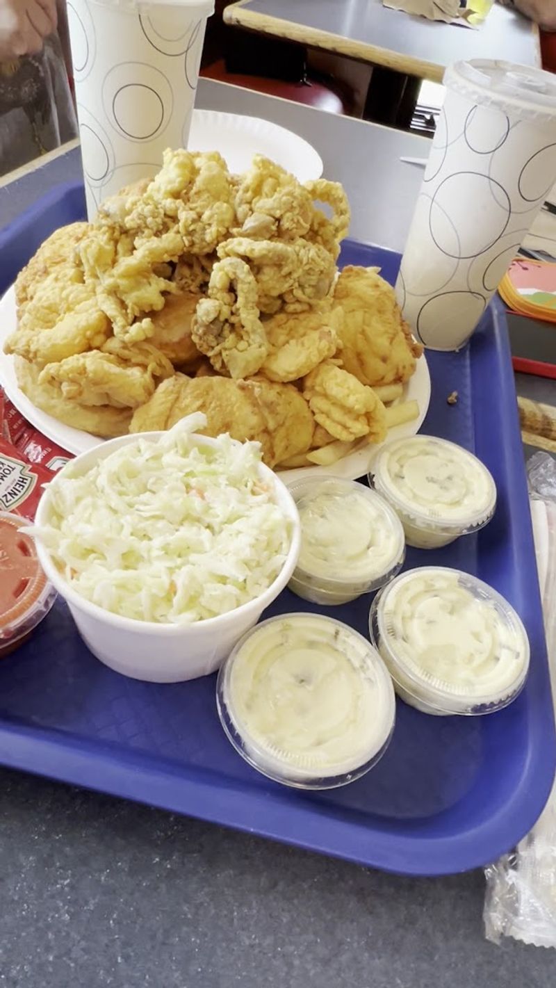 Homemade Tartar Sauce That Regulars Say Deserves Its Own Reputation