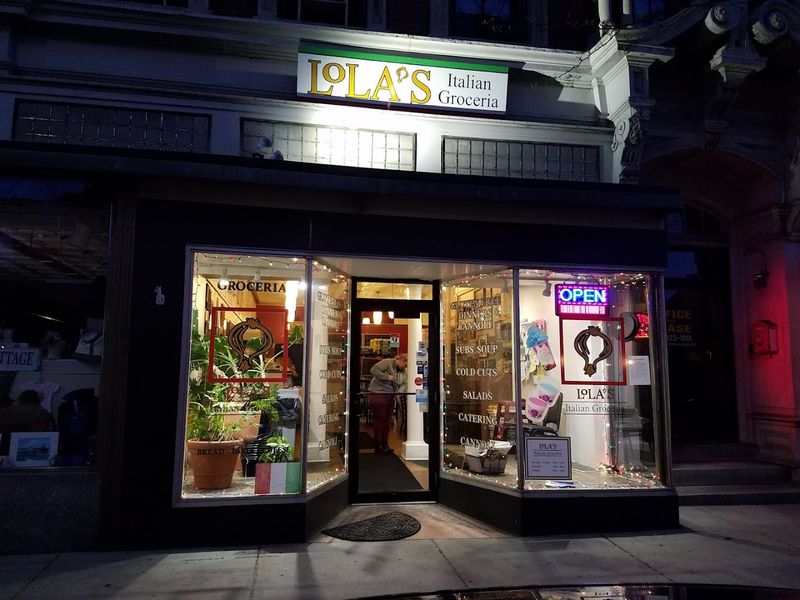 Lola's Italian Kitchen & Market, Natick