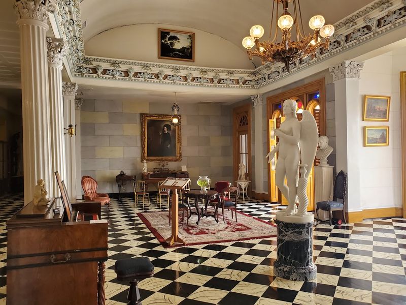 Practical Tips For Planning Your Visit To Belmont Mansion