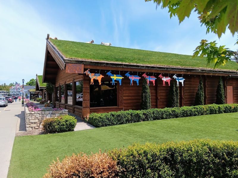 Al Johnson's Swedish Restaurant & Butik