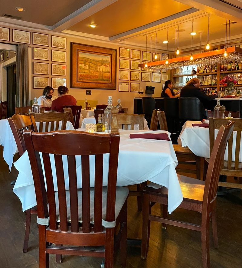 Creating Cozy Ambiance With Italian Decor