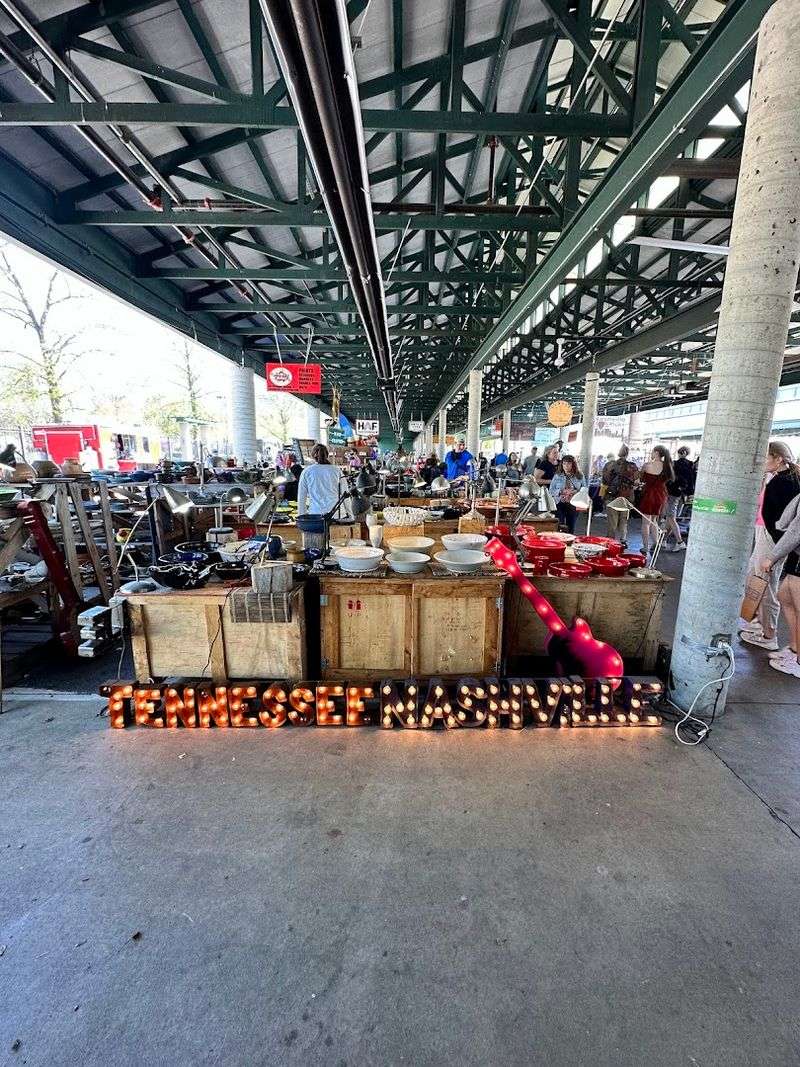 Artisan And Craft Vendors Worth Slowing Down For