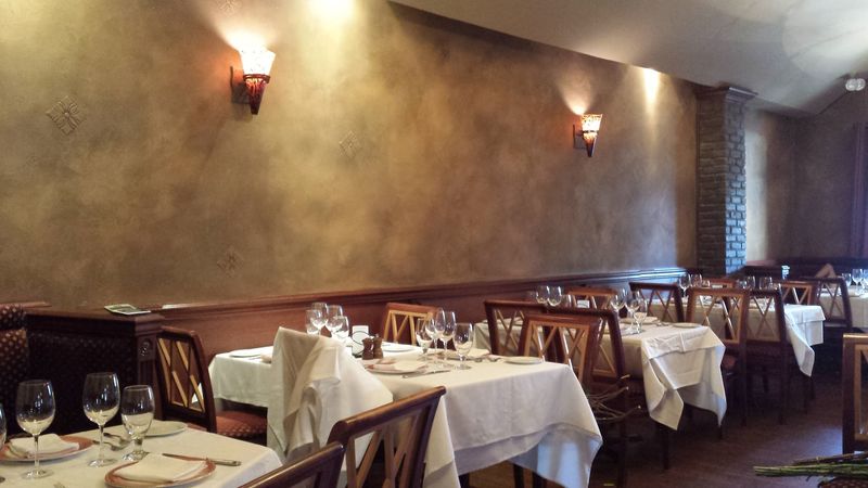 Christos Steak House In Astoria Brings A Distinct Identity To The New York Steakhouse Scene
