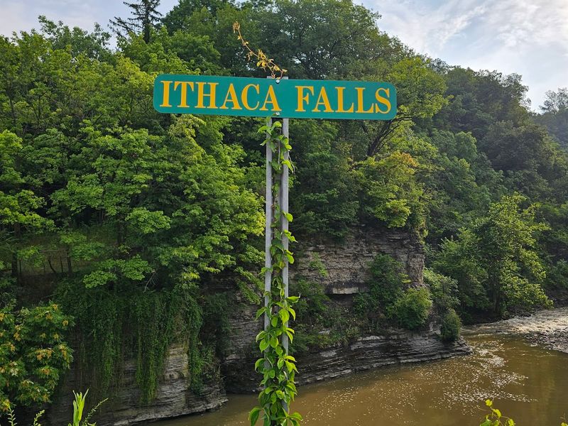 The Scale Of The Falls Up Close Is Genuinely Surprising