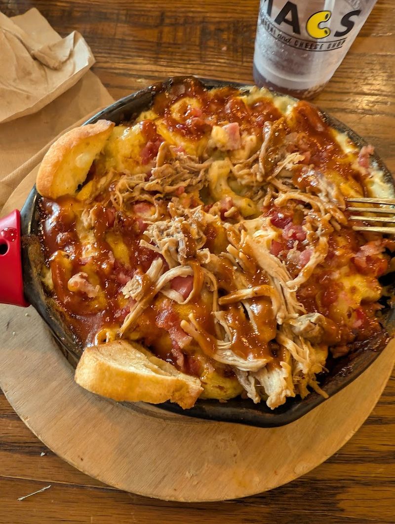 A Wisconsin Restaurant Built Entirely Around Mac And Cheese