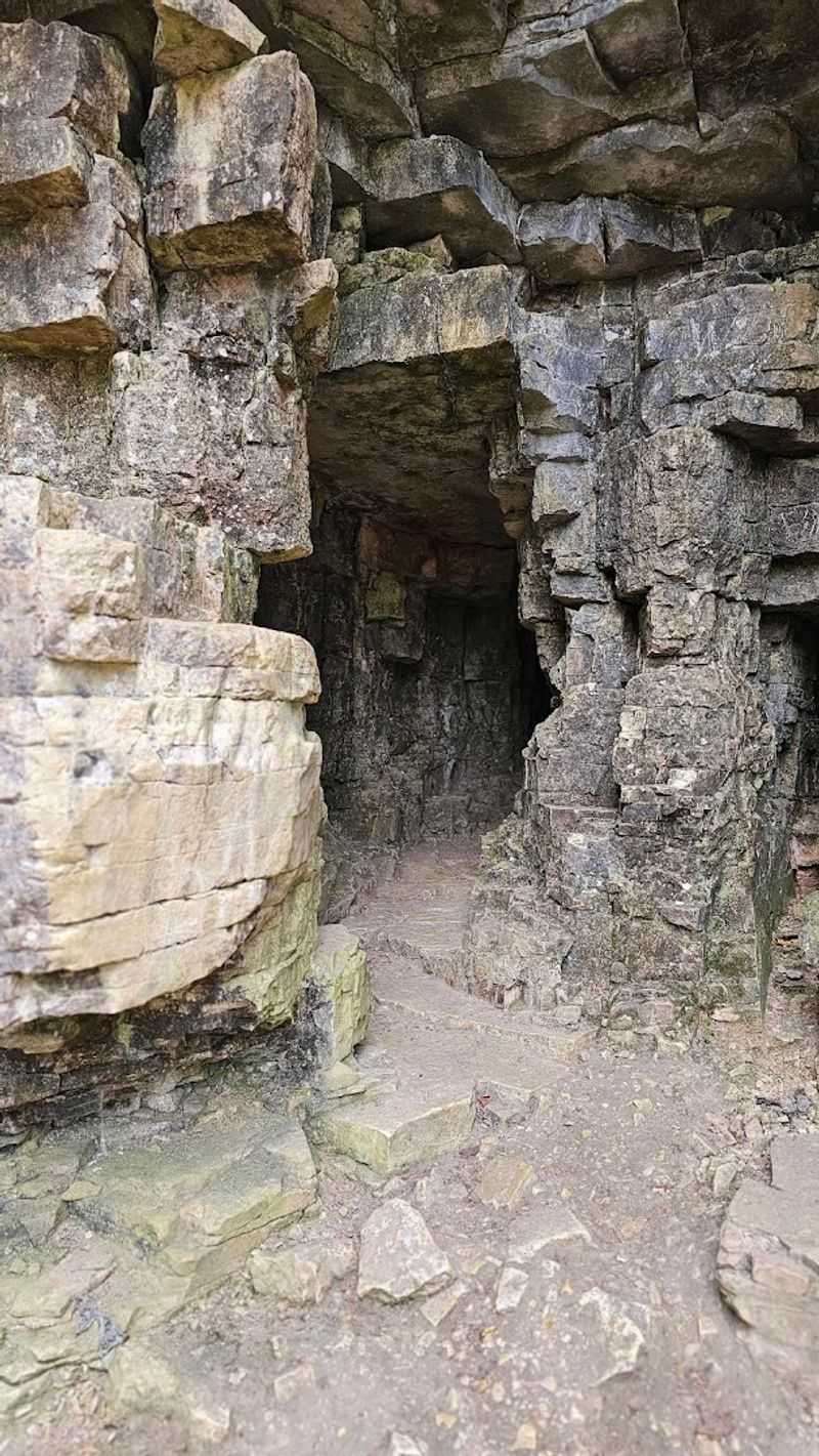 Cherney Maribel Caves County Park, Maribel