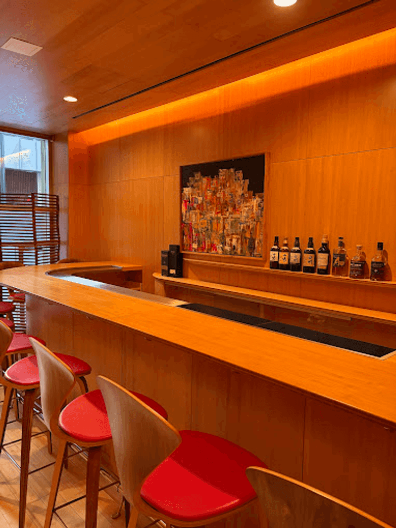 Service That Reads The Room Without Making You Feel Watched