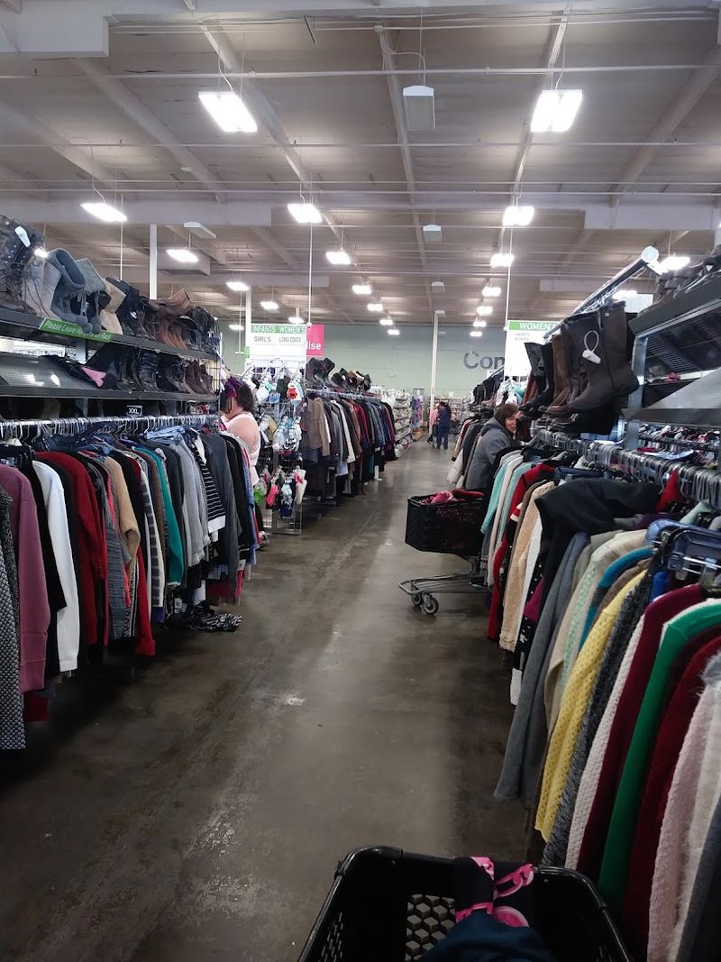 Security And Store Atmosphere Make Shopping Feel Comfortable