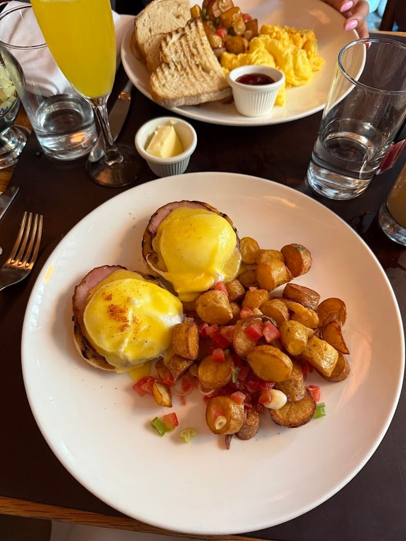 The Eggs Benedict That Started A Conversation