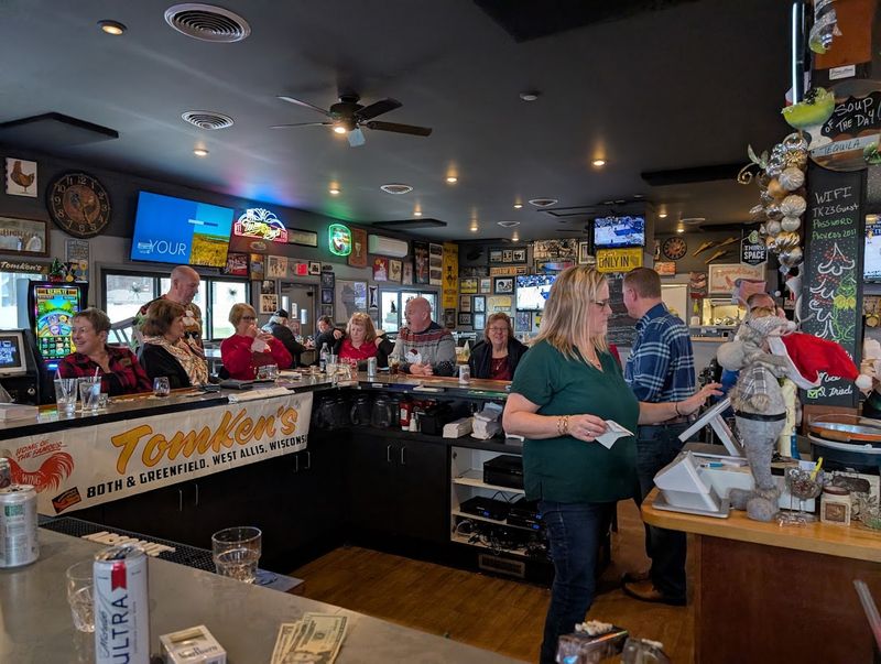 A Casual Bar Setting That Lets The Food Speak For Itself