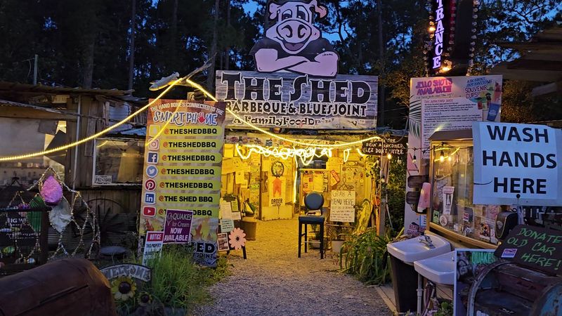 A Place That Proves Barbecue Does Not Need A Dress Code