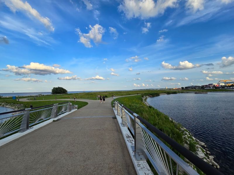 The 22-Acre Park That Feels Far From The City