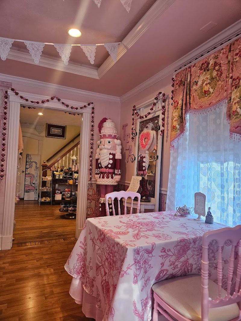 The Atmosphere That Transports You To Another Era