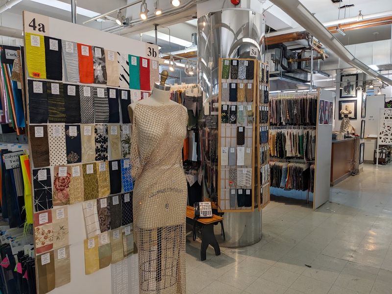 A Second-Floor World That Rewards The Curious