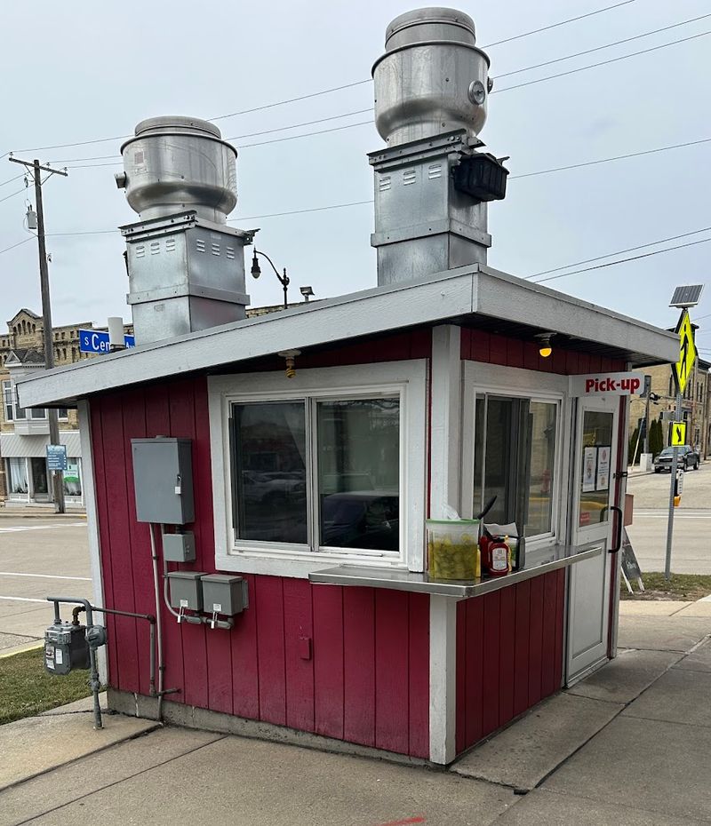A Classic Wisconsin Burger Stand That Has Stood The Test Of Time